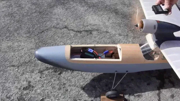Scorpion  SII-4020 -420 kv, test with 6S-5000 Lipo 14 X 10 prop, 7,800 rpm.